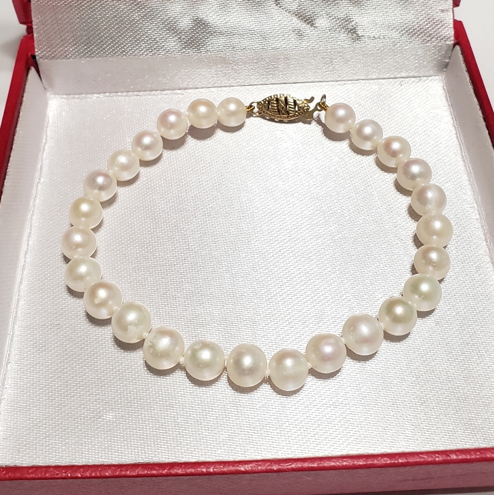 10 K gold White Fresh water pearls